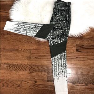 NWOT Calvin Klein Performance Tie Dye Leggings Size S